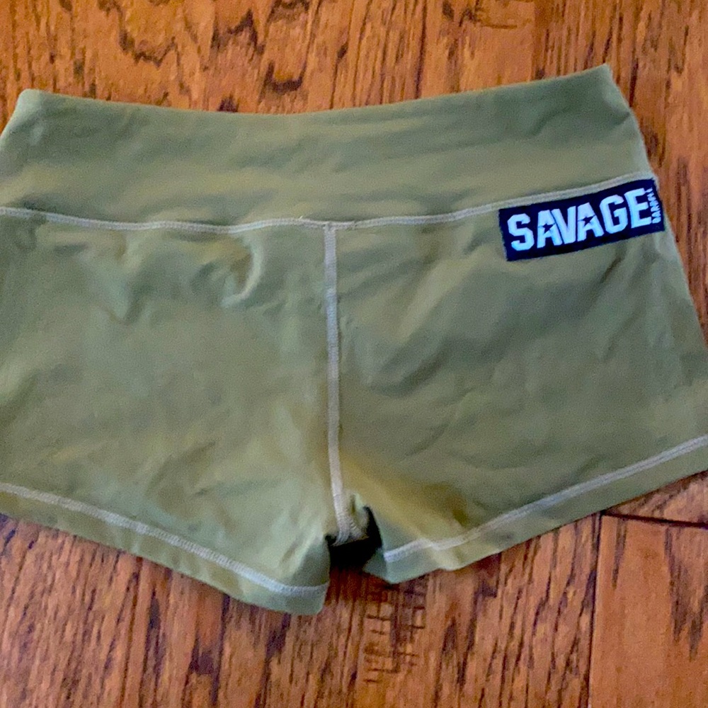 Perfect condition Savage Barbell booty shorts!